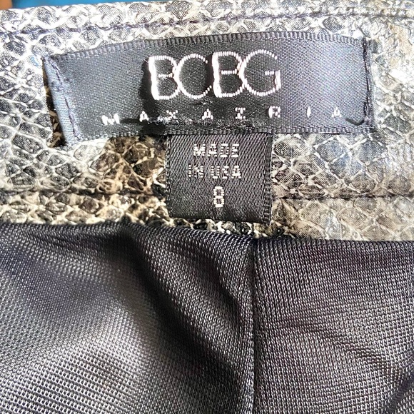 Vintage Y2K ‘BCBG Max Azria Gray Faux Python Snakeskin Hip Hugger Pants size 8 - Picture 5 of 7